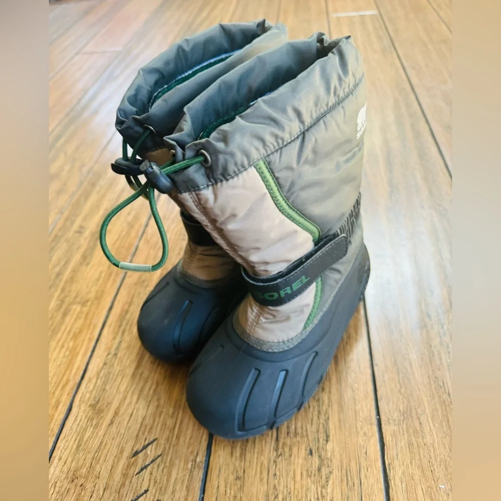 Sorel kids insulated Boots - Picture 2 of 4
